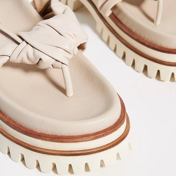 Elvio Zanon Knotted Strap Sandal in Ivory Leather - size 39 - Picture 2 of 8